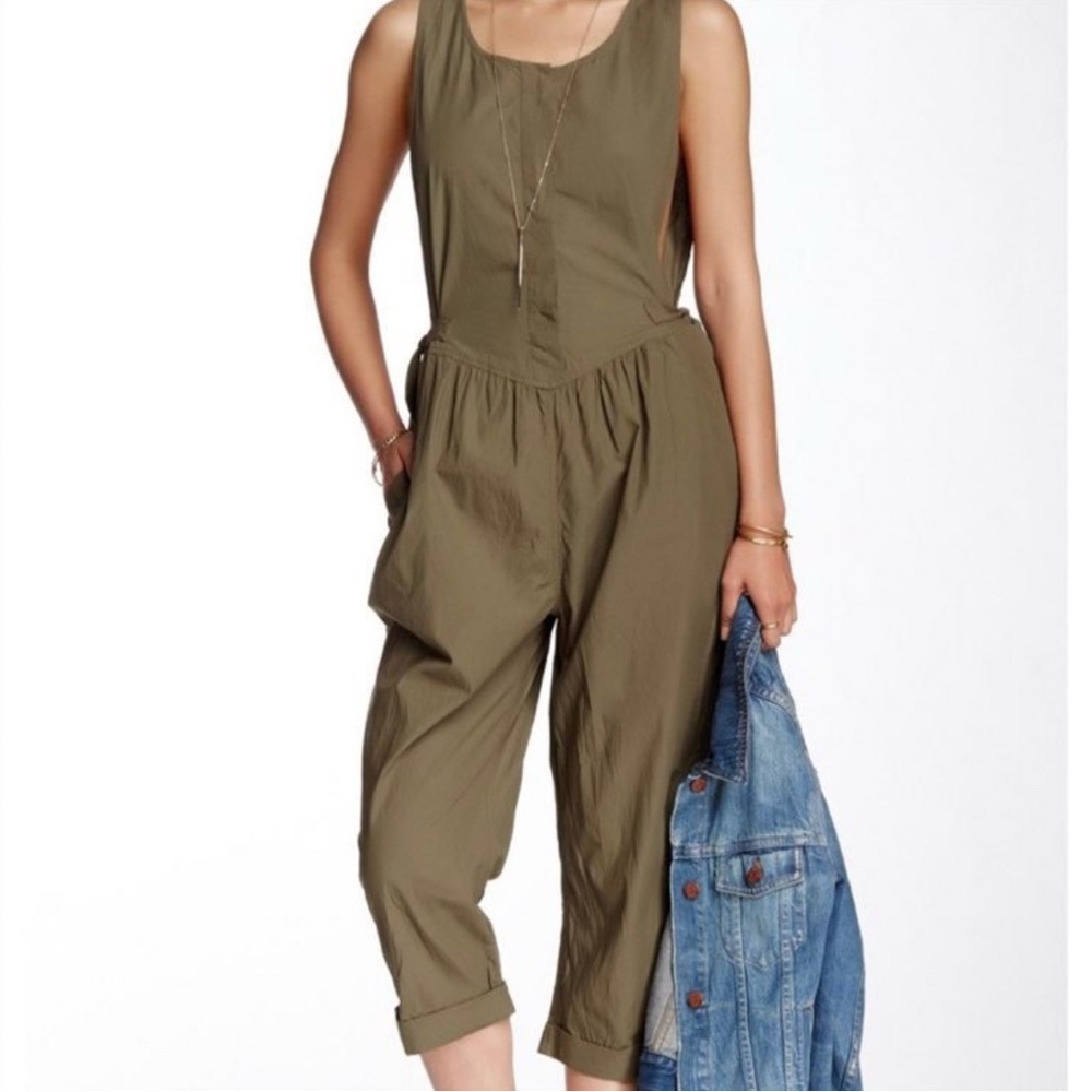 NWT House Of Harlow 1960 Khaki Overalls
